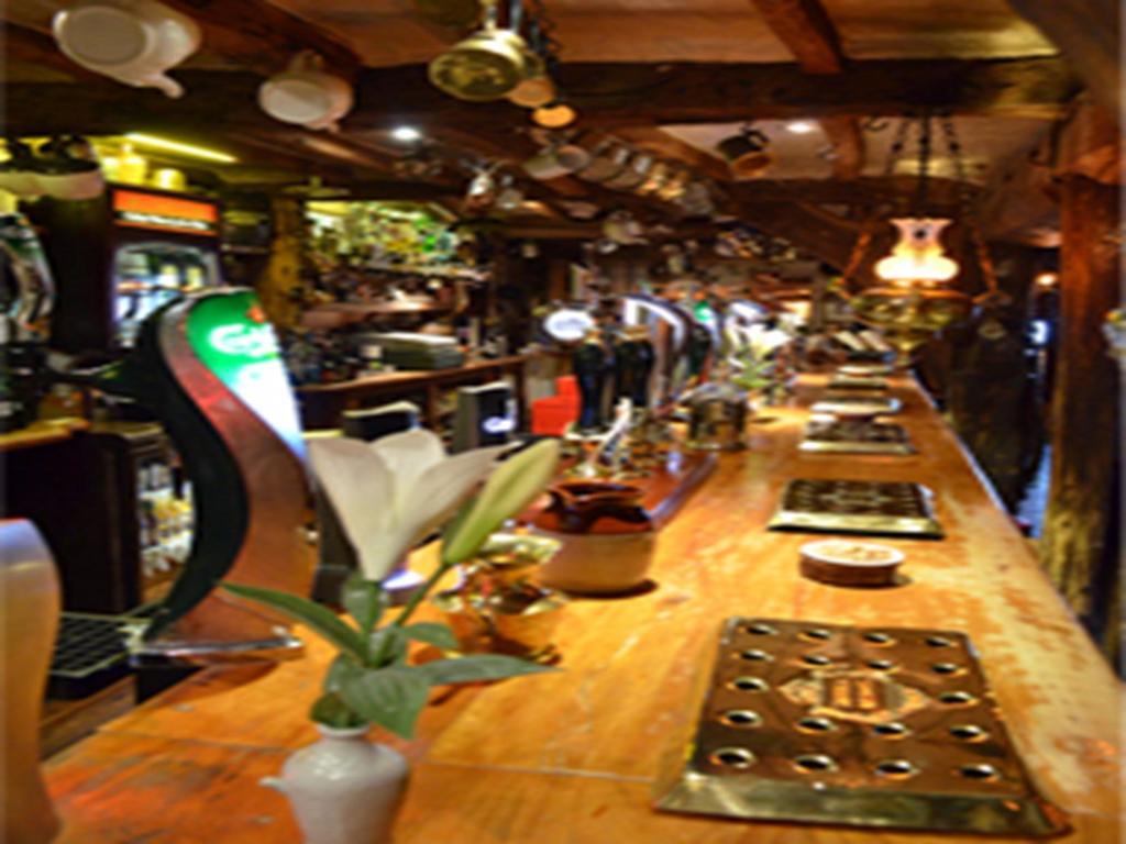 The King William IV Bed and Breakfast Royston Esterno foto